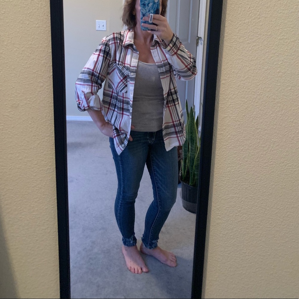✨Button Down Plaid Shirt✨